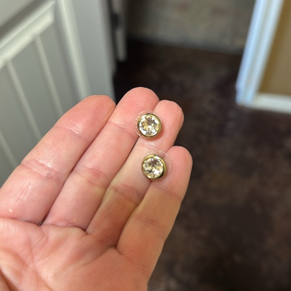 Michael Kors small silver stud earrings - Picture 2 of 2